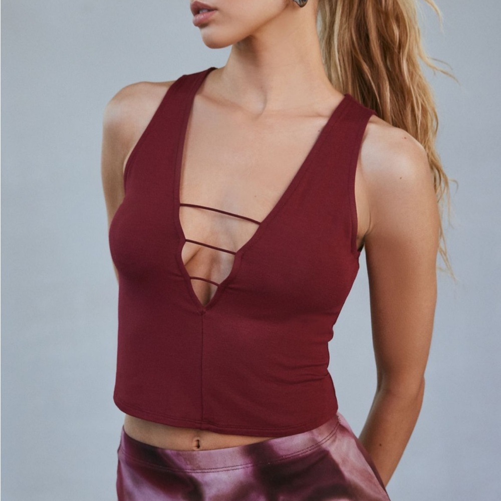 Brand new Silence + Noise Siren Plunge tank top